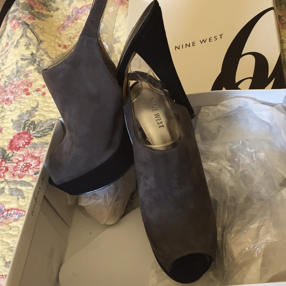 Nine West, knockout, clay color suede booties